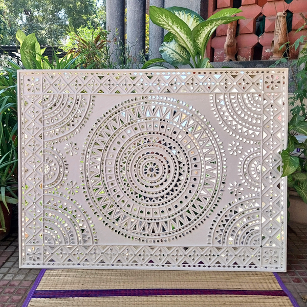 Mandala Lippan Art Frame ( 4 ft x 3ft)