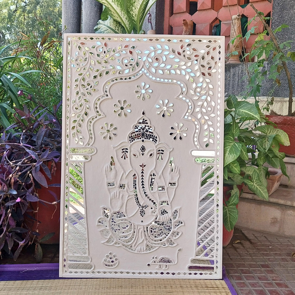 Ganesha - Lippan work Mirror ( 2 ft x 3ft)