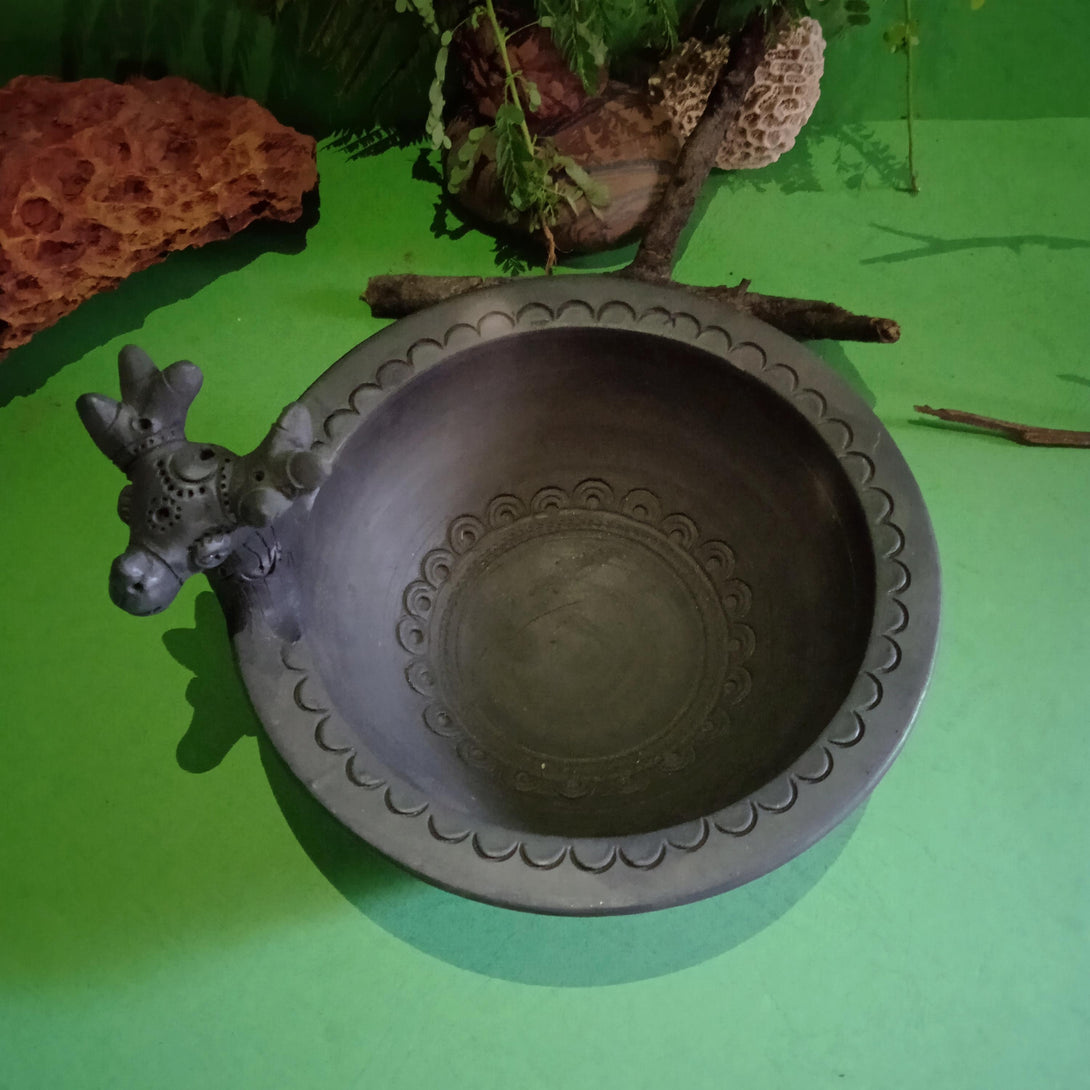 Sawai Madhopur Black Terracotta Serving Bowl - Deer theme